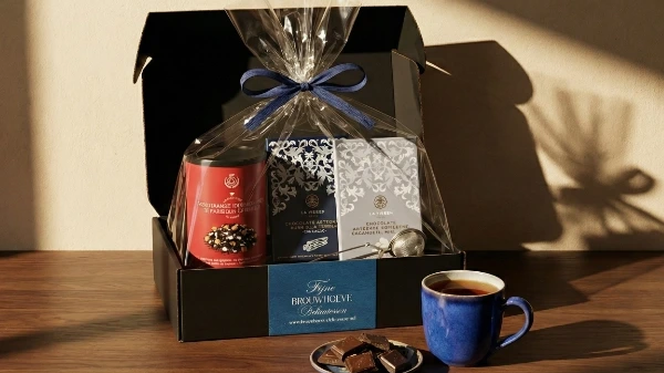 Cadeau met thee en chocolade