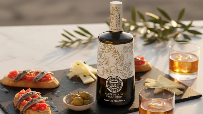 Delicatessen combineert met een passende drank.