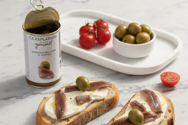 LA EXPLANADA GOURMET SEGUNDA_Aceitunas rellenas de anchoa_10_10.webp