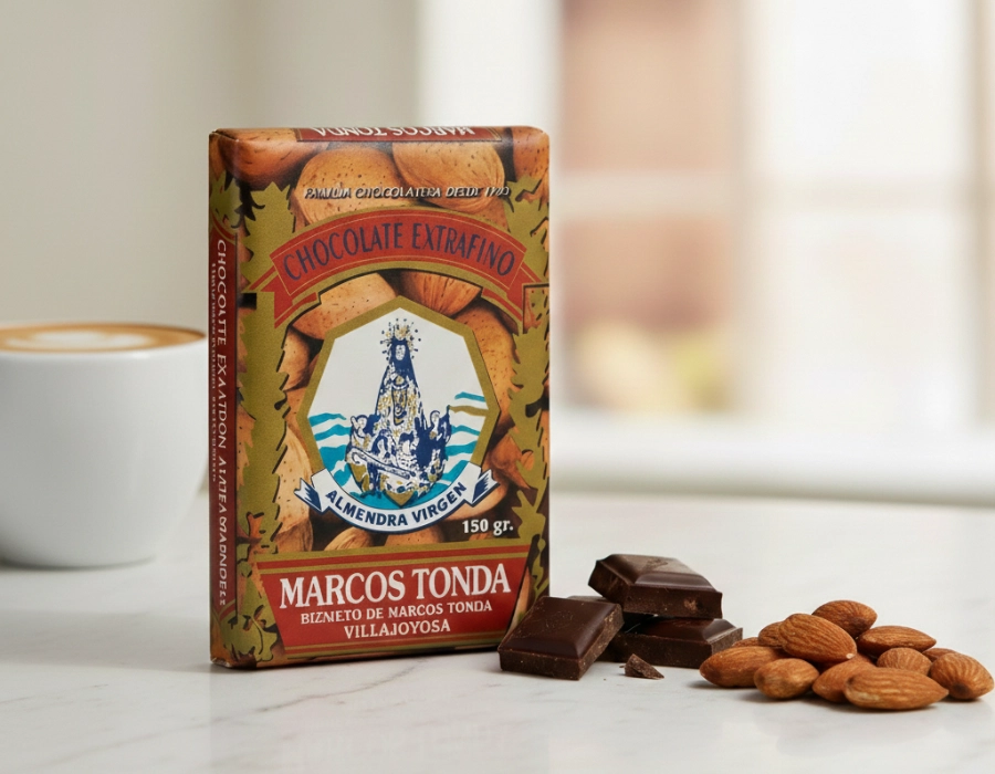 Ambachtelijke extra fijne pure chocolade met Marcona-amandelen